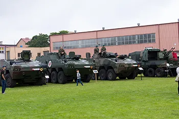 Uroczystość  pod Pomnikiem Poległych w Służbie RP