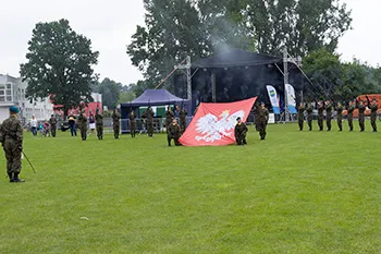 Uroczystość  pod Pomnikiem Poległych w Służbie RP