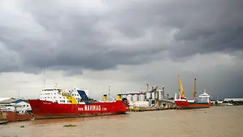 Ecuador - Santiago de Guayaquil and the Guayas River