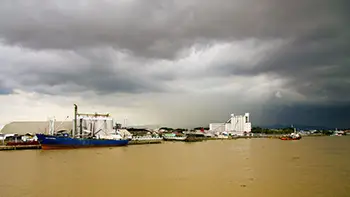 Ecuador - Santiago de Guayaquil and the Guayas River