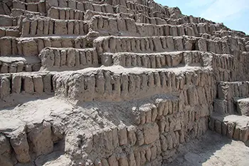 Peru - Lima - Huaca Pucllana