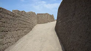 Peru - Lima - Huaca Pucllana